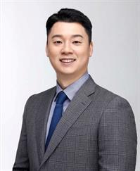 Suwoo Lee, Associate